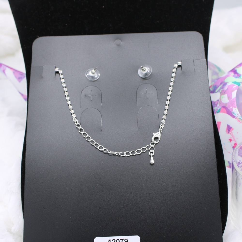 Rhinestone Necklace and Earring set - Picture 3 of 3